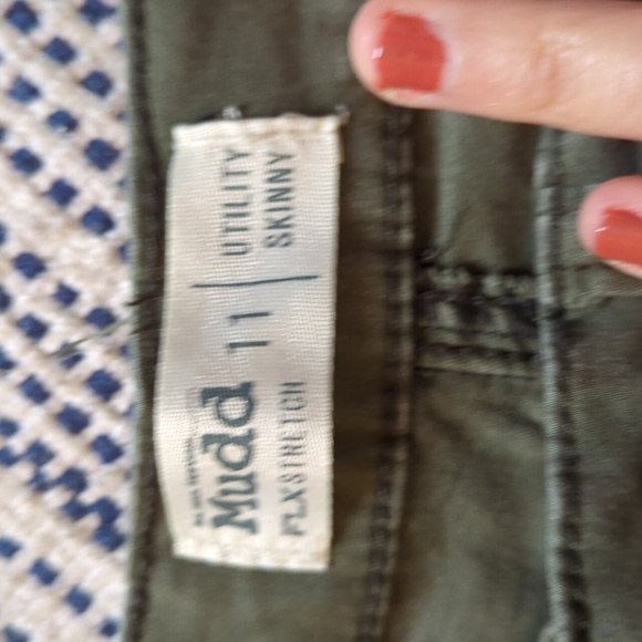 Skinny khaki pants - Picture 4 of 4